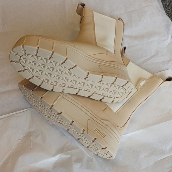 Puma Mayze Stack Chelsea Boot Light Sand Womens NEW - Picture 4 of 5